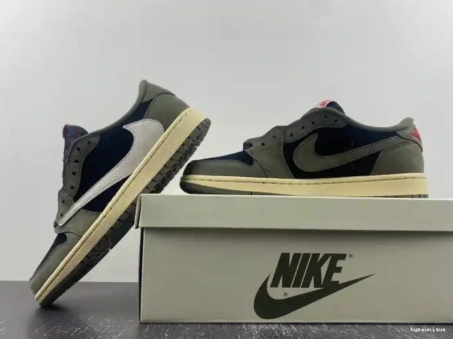 HYPE DM7866-002 OLIVE' JORDAN OG AIR 1 SP TRAVIS LOW 'BLACK X SCOTT 0325
